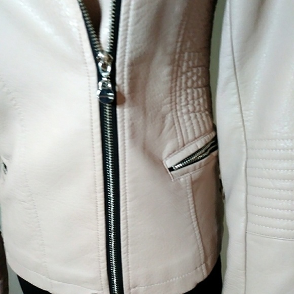 Jacket - Picture 4 of 4